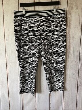 ZOE Black and White Dot Print Cropped Capri Pants with Striped Waistband